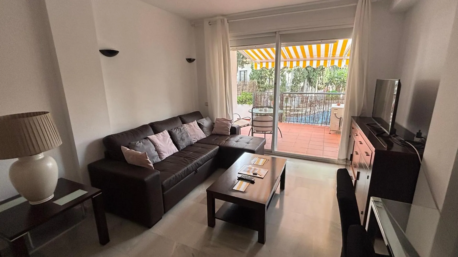 Ola Blanca Carihuela Apartamento Torremolinos Apartment