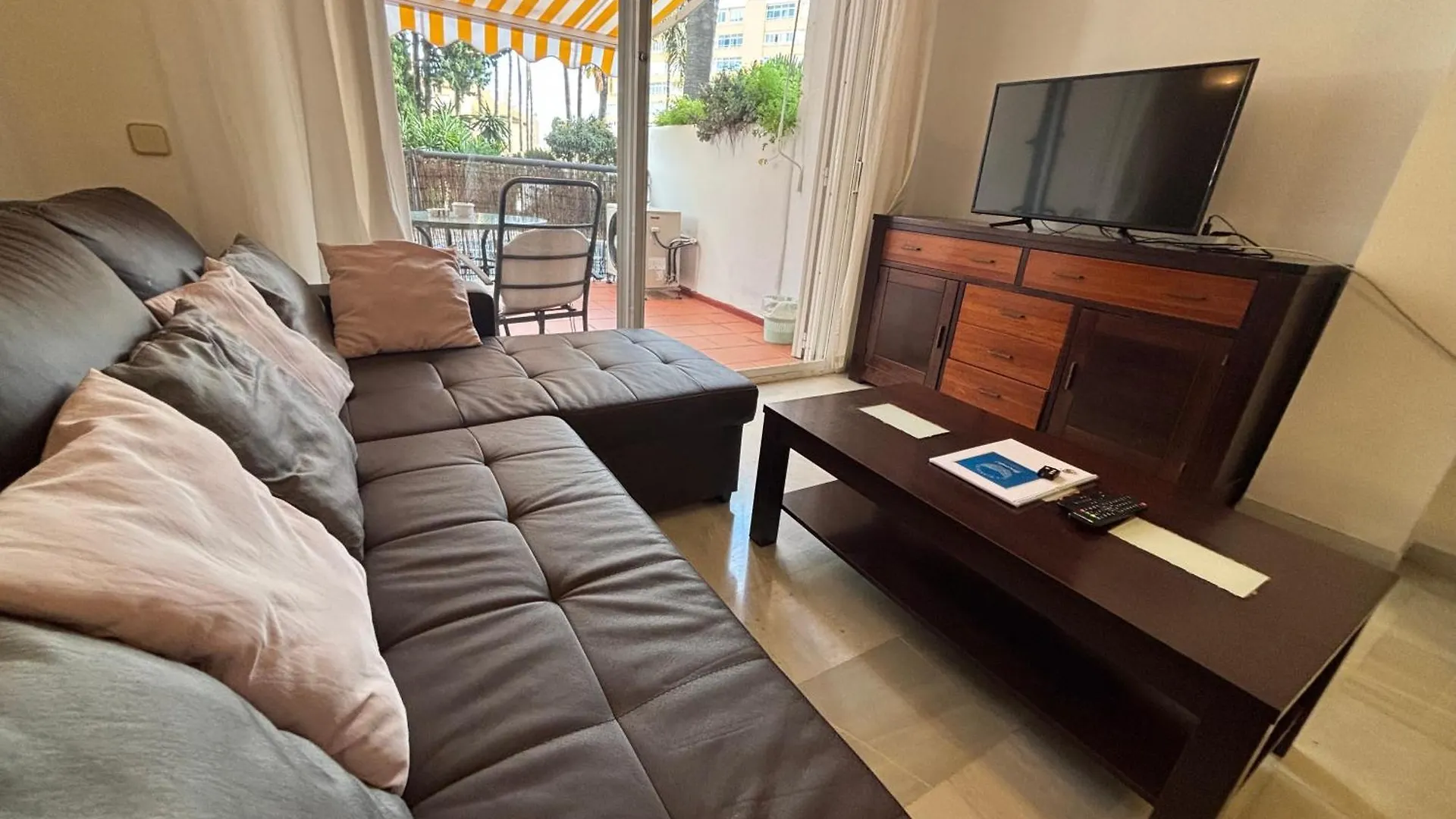 Ola Blanca Carihuela Apartamento Torremolinos