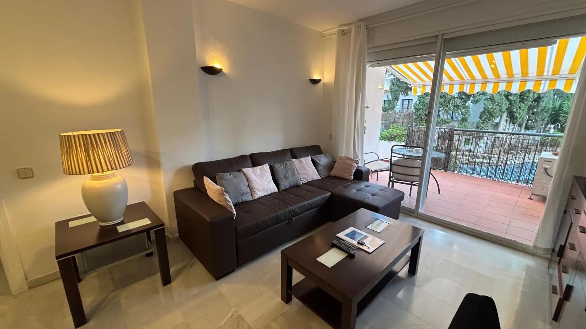 Ola Blanca Carihuela Apartamento Torremolinos Spain